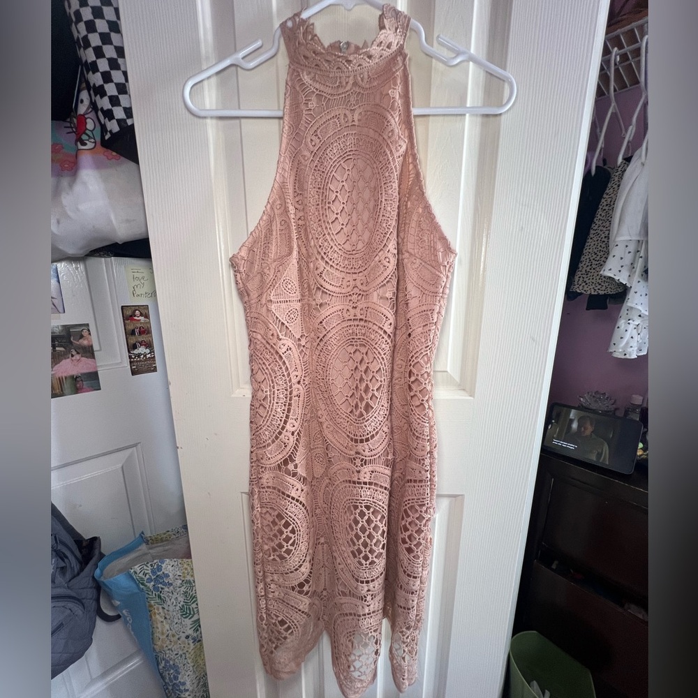 Pink Lace Sleeveless Collared Dress